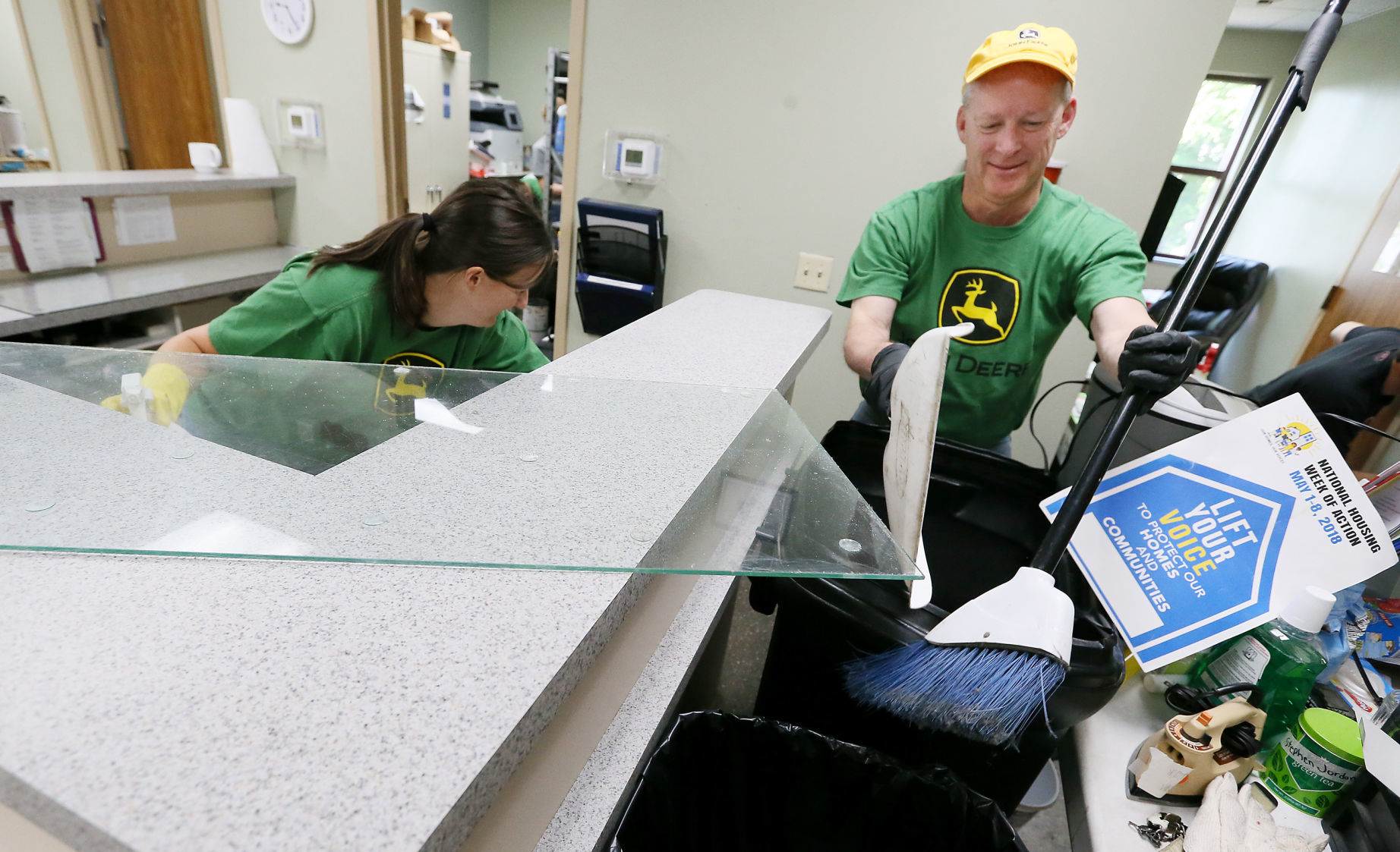051818-qct-day-of-caring-006